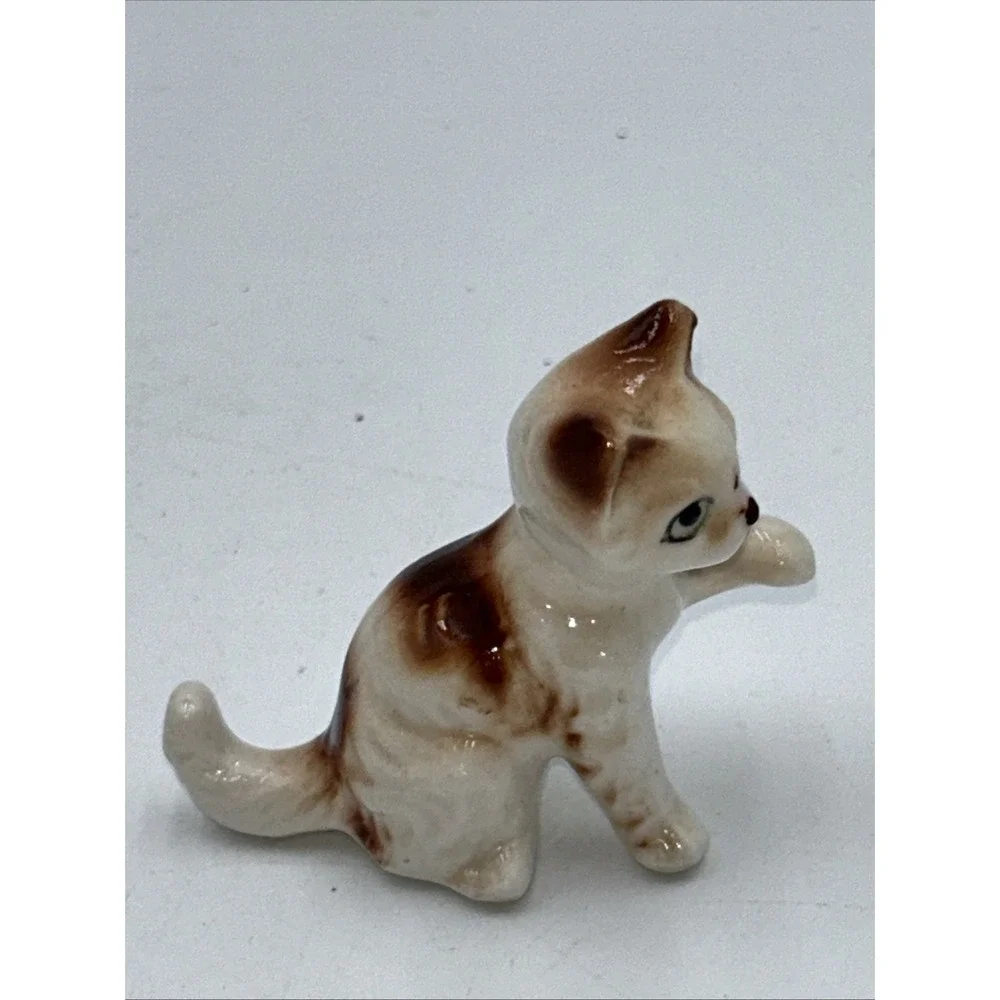 Vintage Goebel Porcelain Cat Figurine RARE